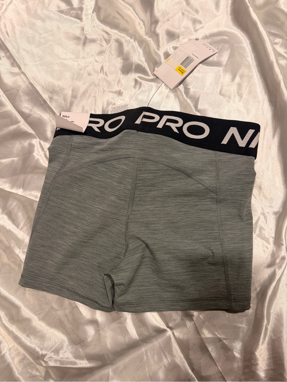 Nike Pro women’s Performance Shorts - Gray-new with tags